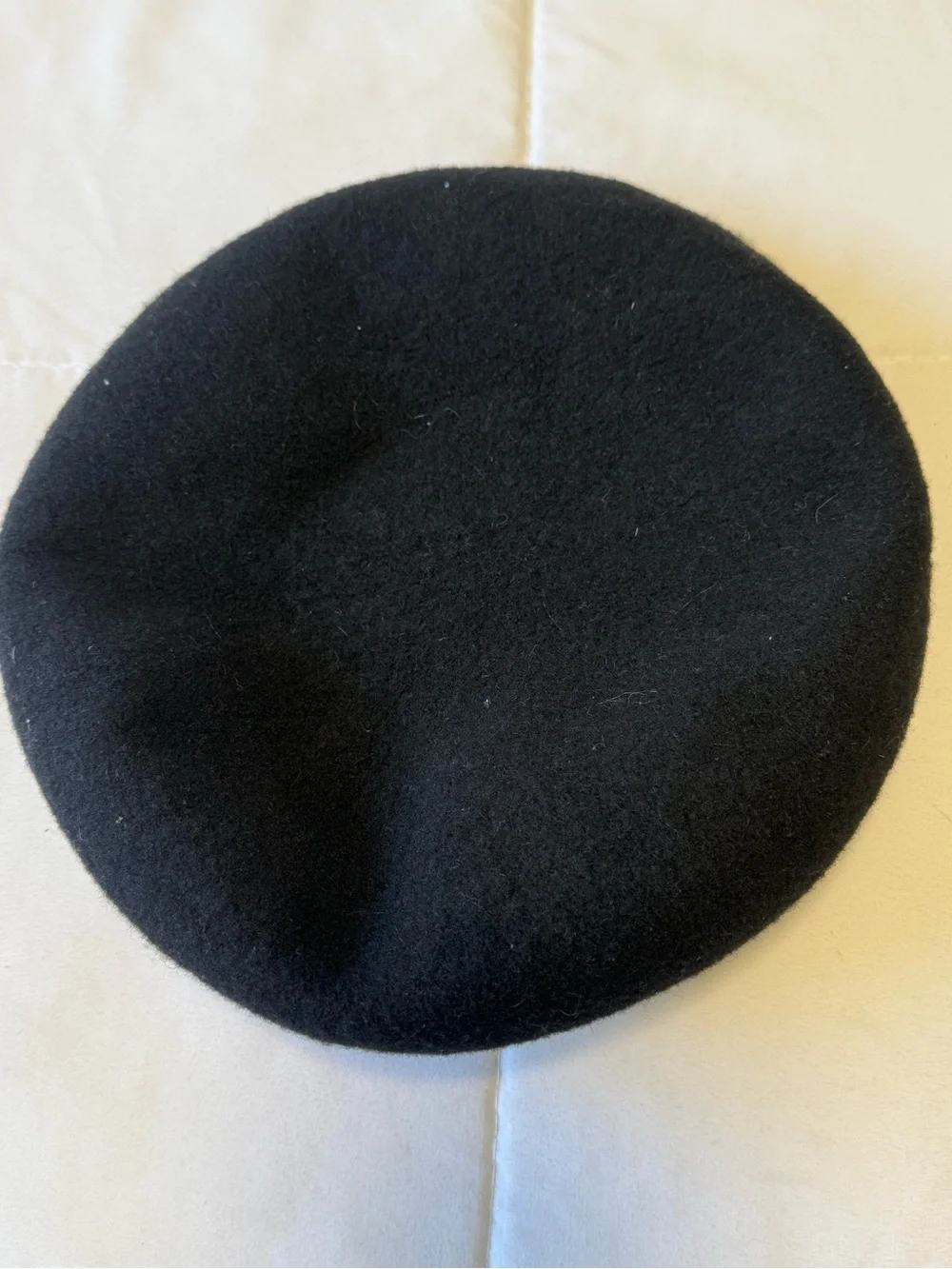 Shihreen 100% wool black cloche hat w/ felt flower.